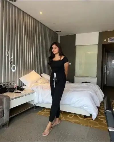 Call Girls Service in Jalalpore